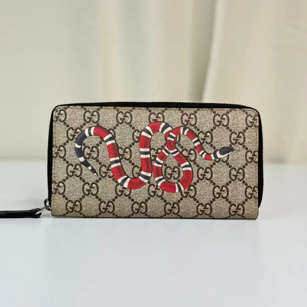 Gucci GG Logo Supreme Limited Edition Wallet with Snake Design